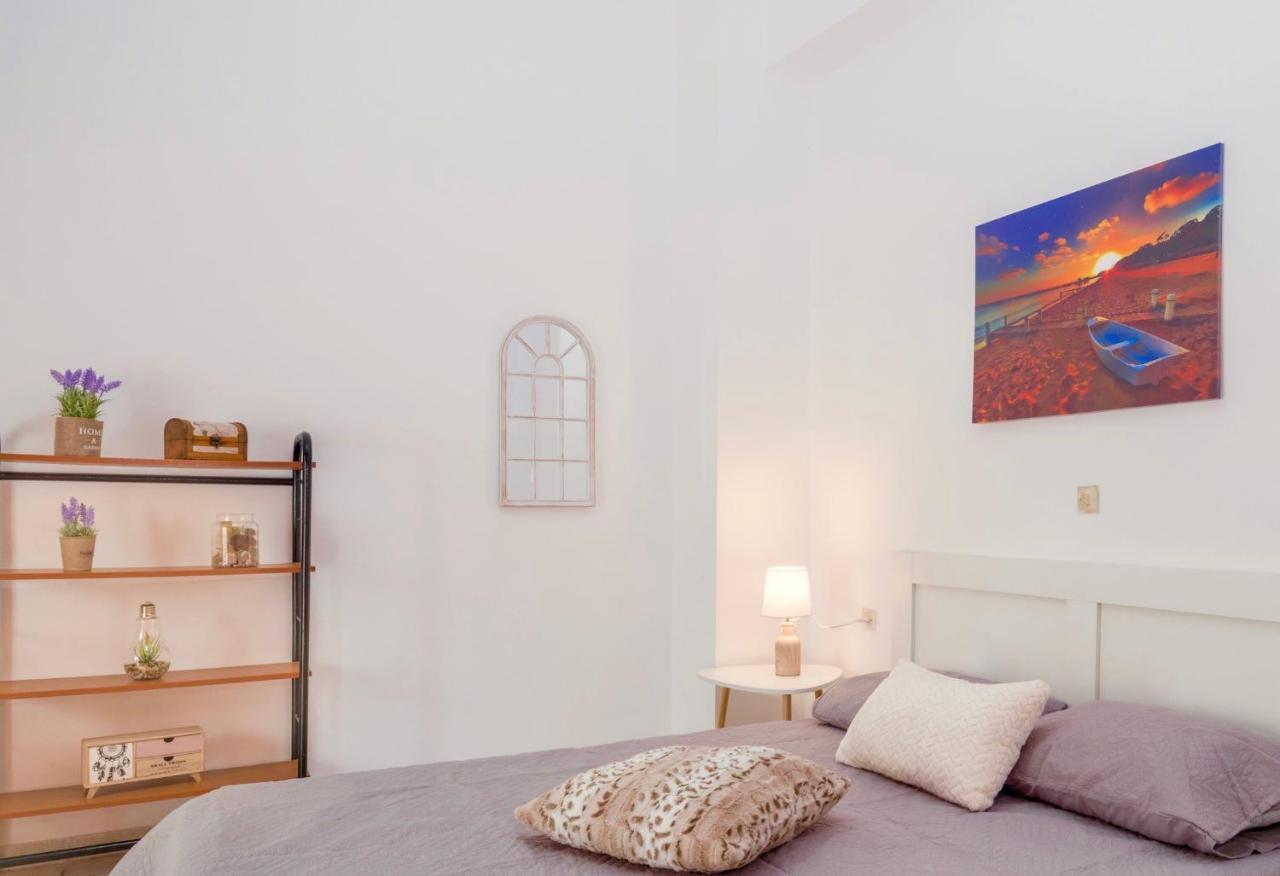 Fam Central Apt Heraklion  Ngoại thất bức ảnh
