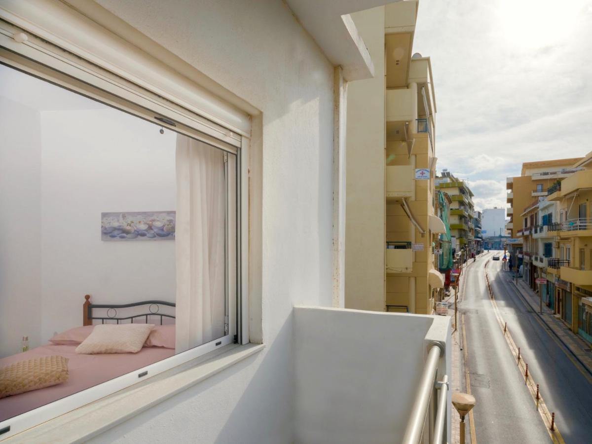 Fam Central Apt Heraklion  Ngoại thất bức ảnh