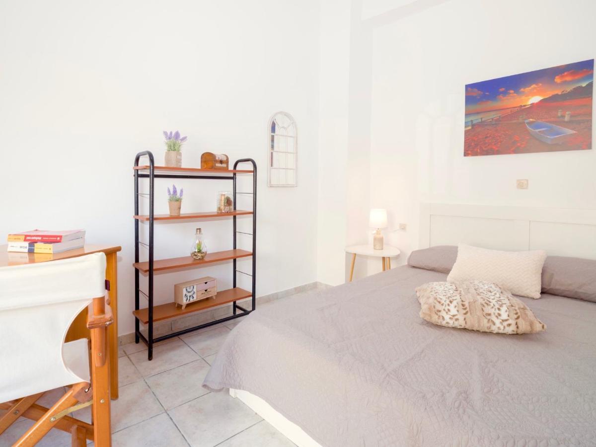 Fam Central Apt Heraklion  Ngoại thất bức ảnh